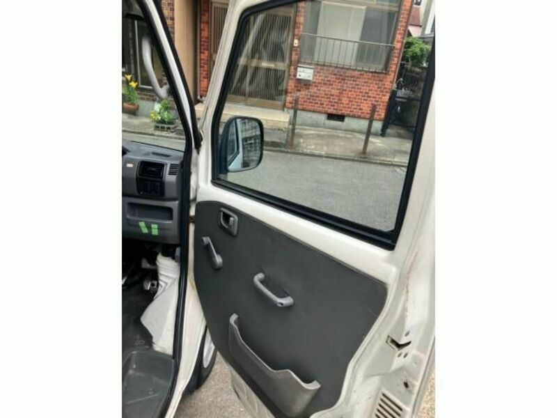 MINICAB VAN