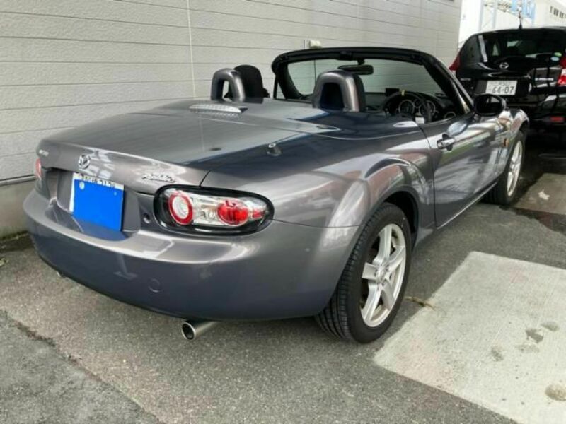 ROADSTER
