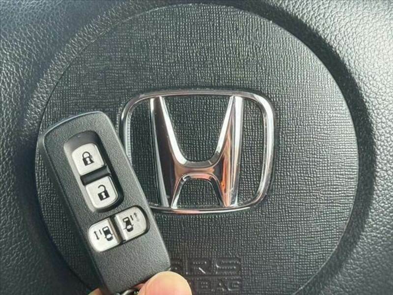 N BOX
