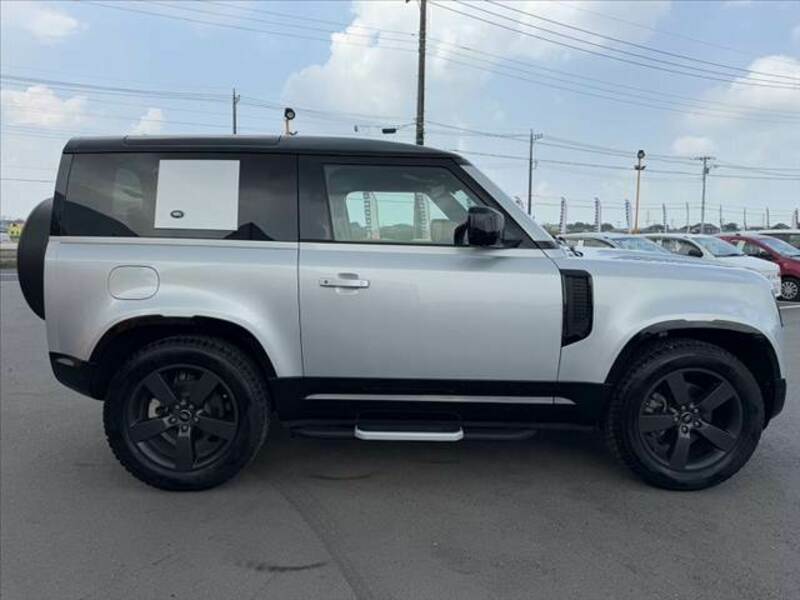 DEFENDER