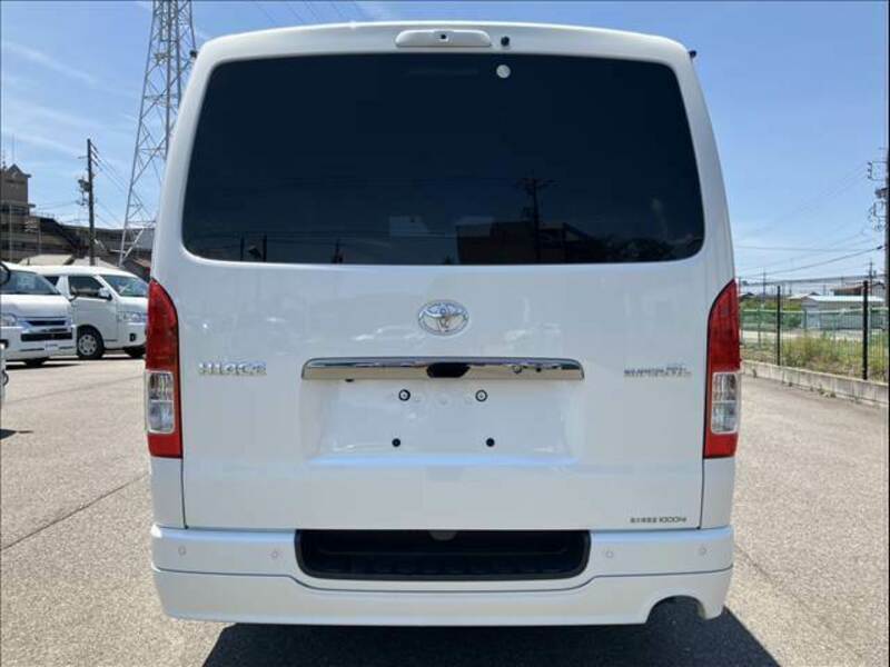 HIACE VAN