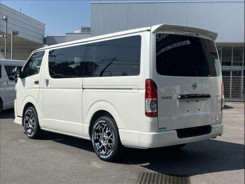 HIACE VAN
