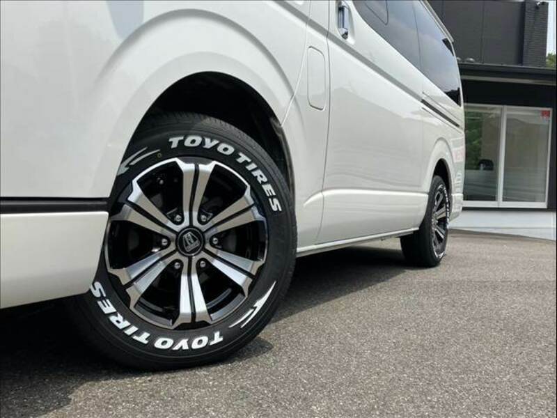 HIACE VAN