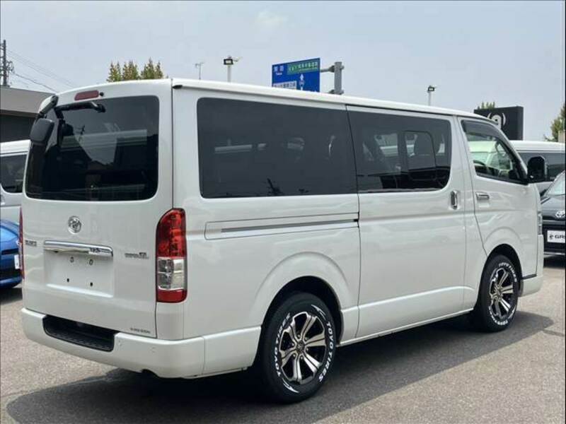 HIACE VAN