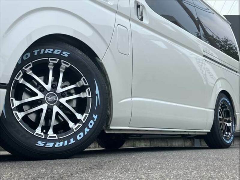 HIACE VAN