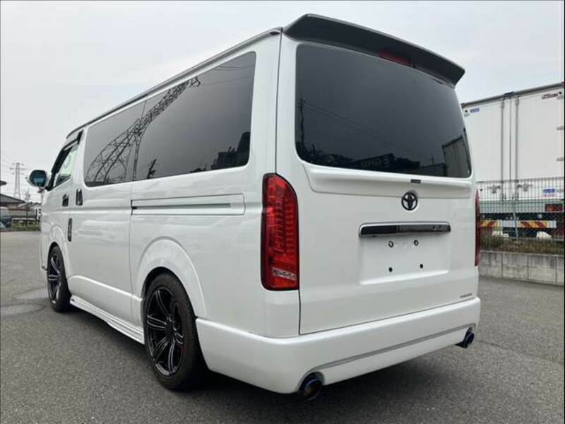 HIACE VAN