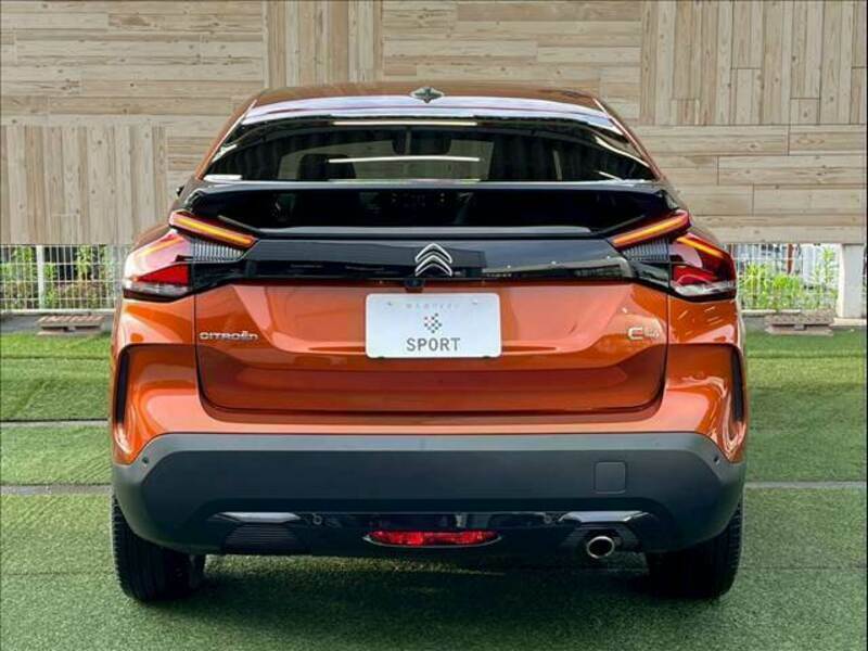 C4