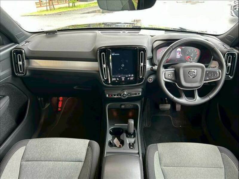 XC40