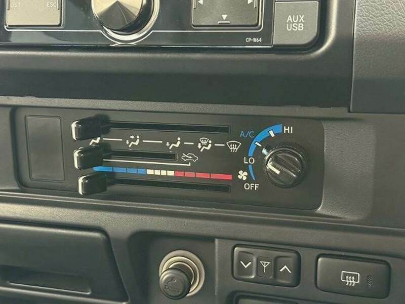LAND CRUISER