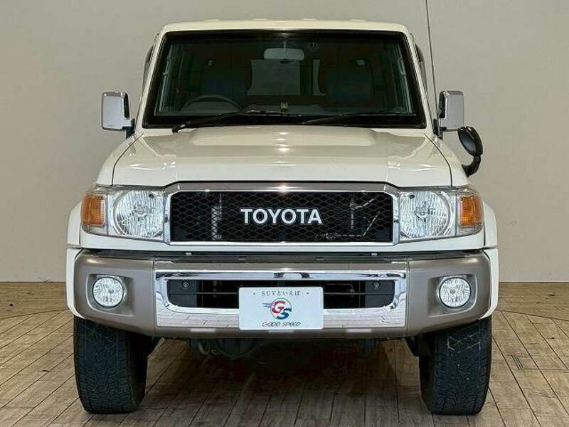 LAND CRUISER