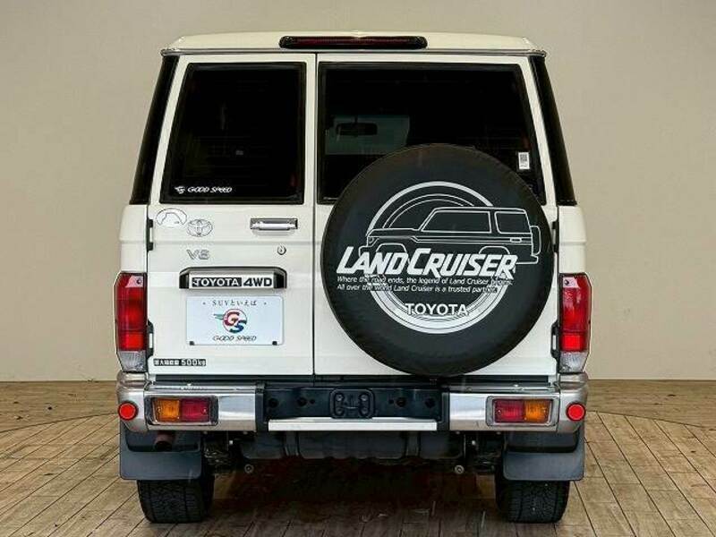 LAND CRUISER