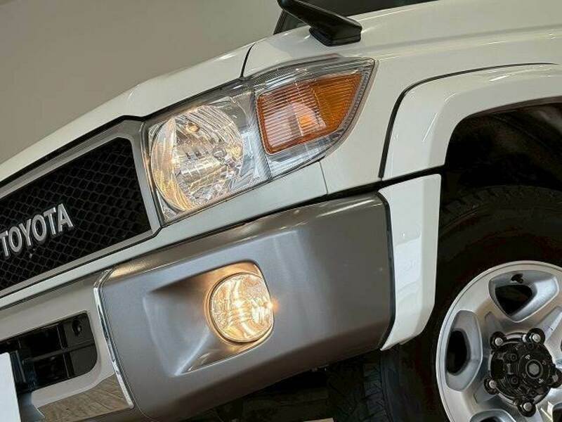 LAND CRUISER