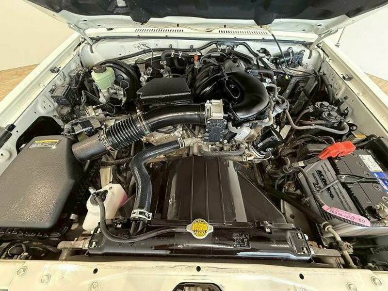 LAND CRUISER