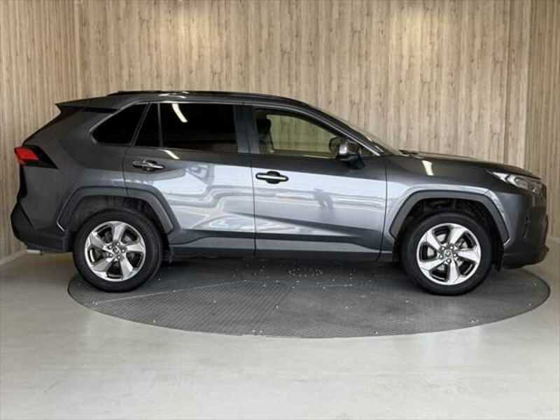 RAV4