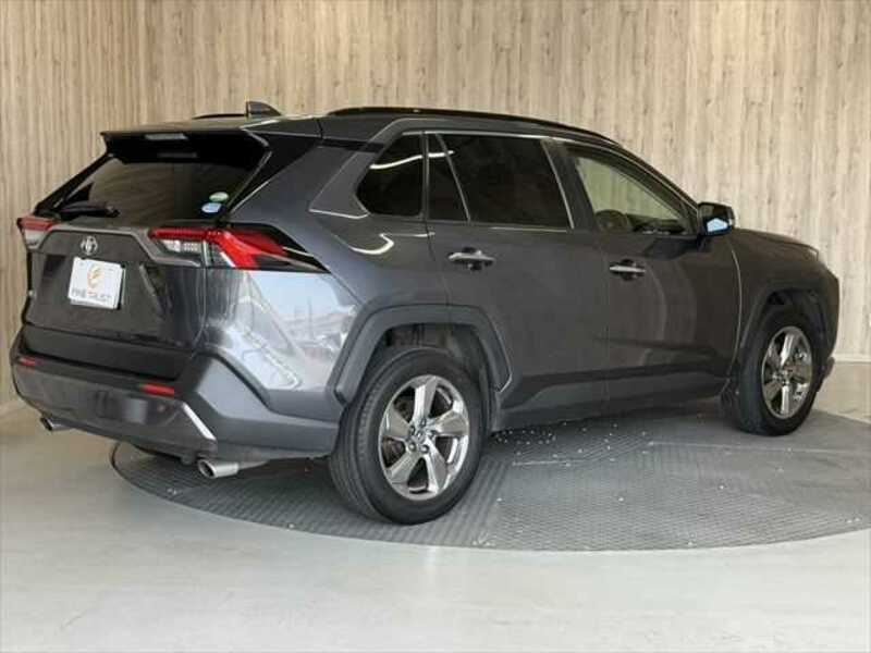 RAV4
