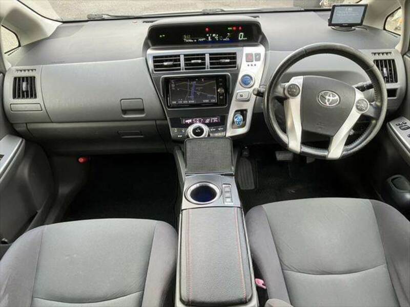 PRIUS ALPHA