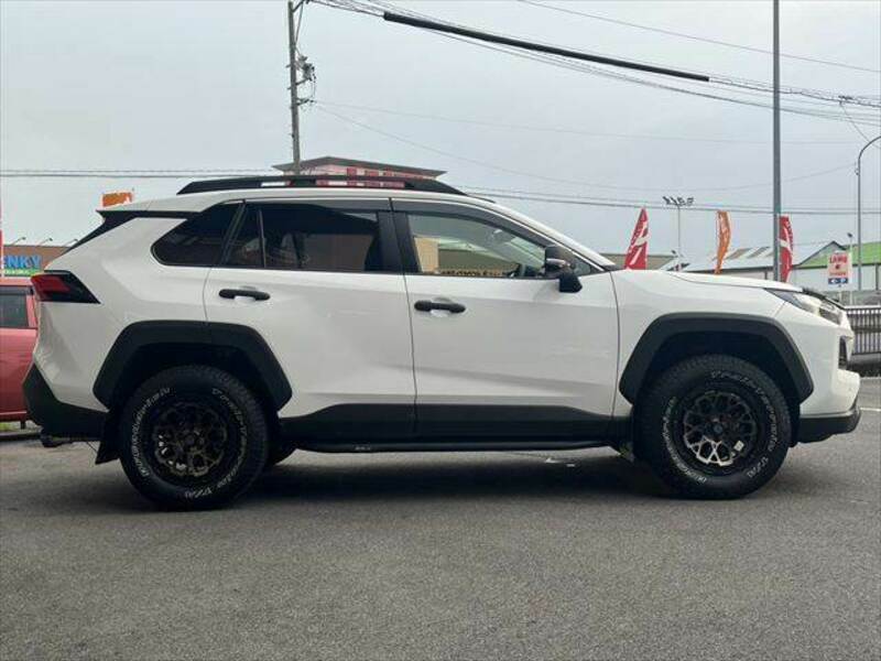 RAV4