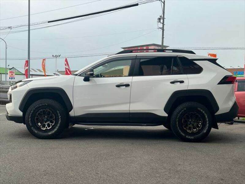 RAV4