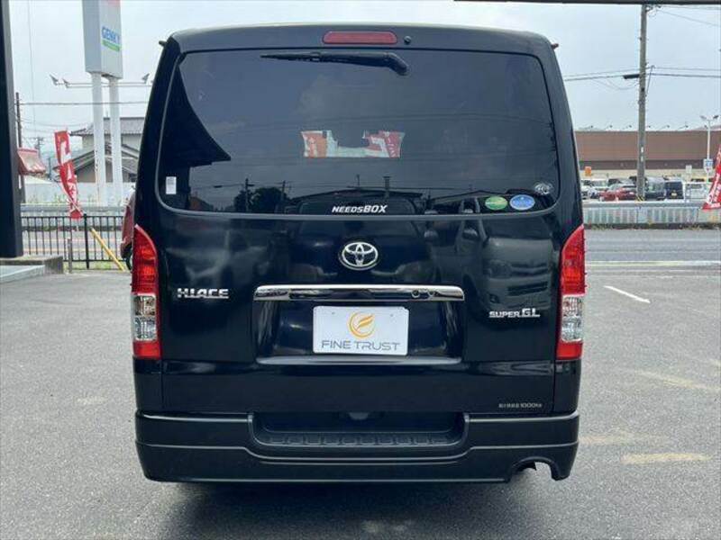 HIACE VAN