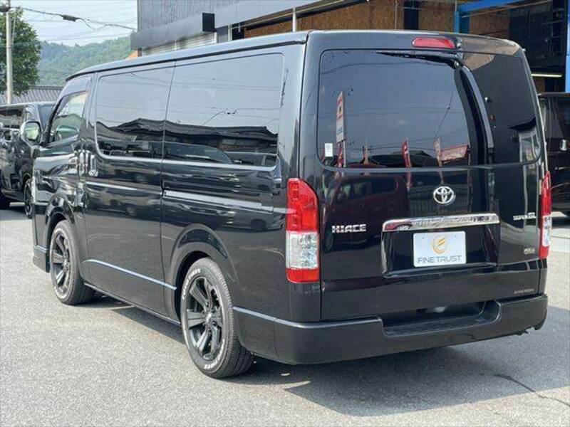 HIACE VAN