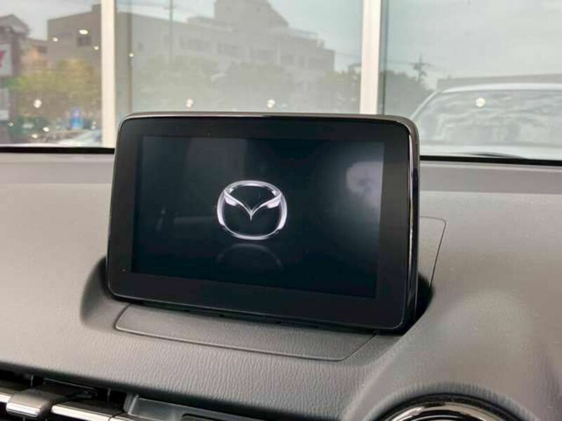 MAZDA2