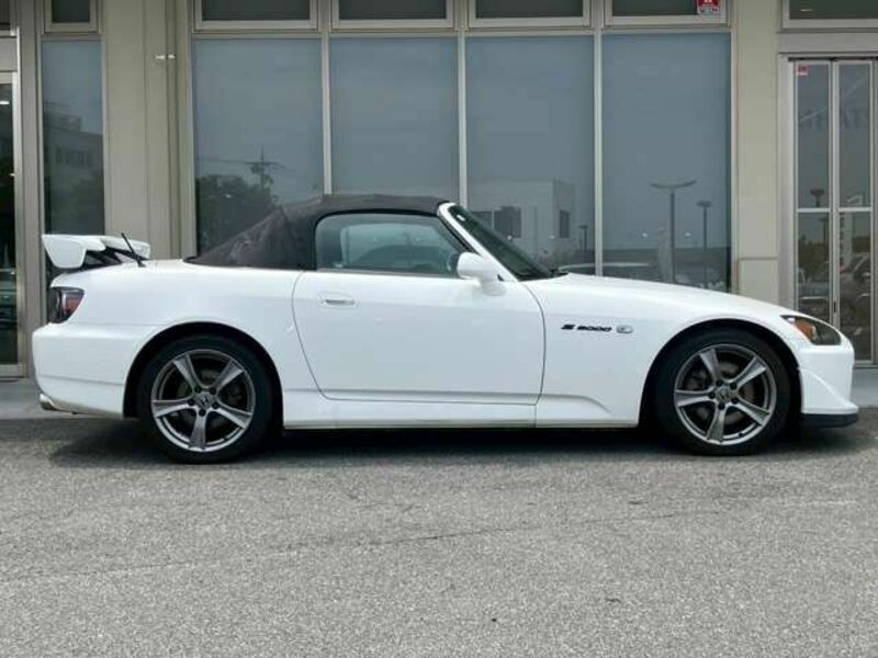 S2000