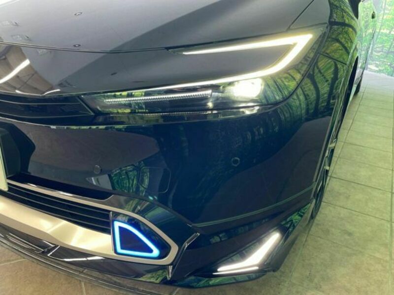 PRIUS PHV