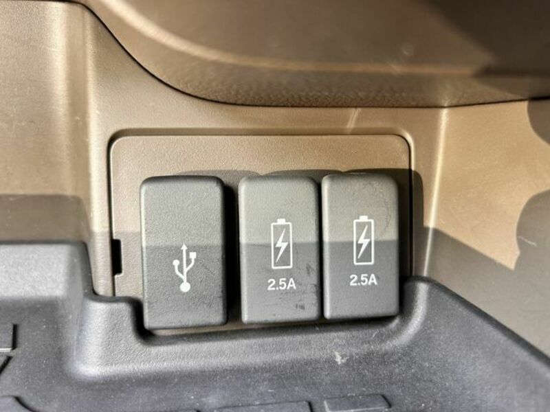 N BOX