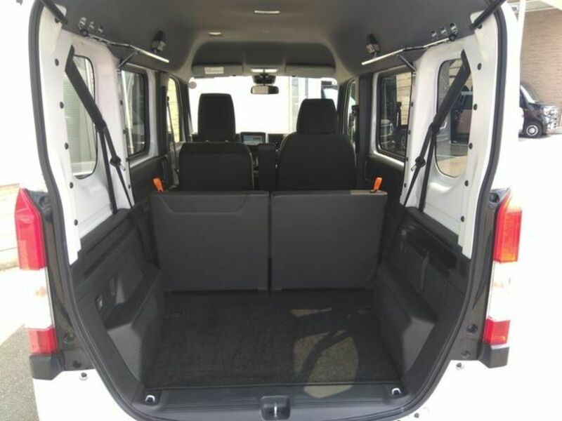 N-VAN
