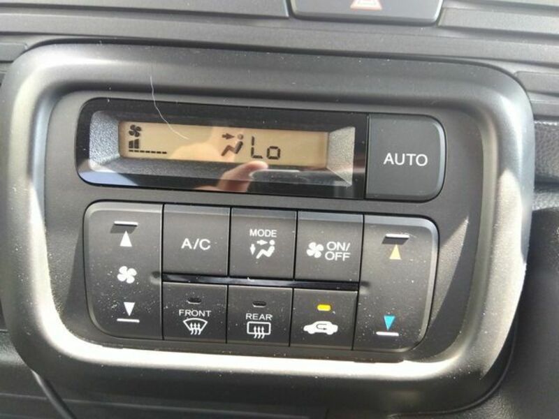 N-VAN