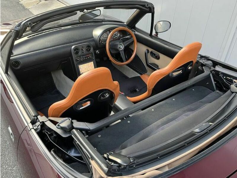EUNOS ROADSTER