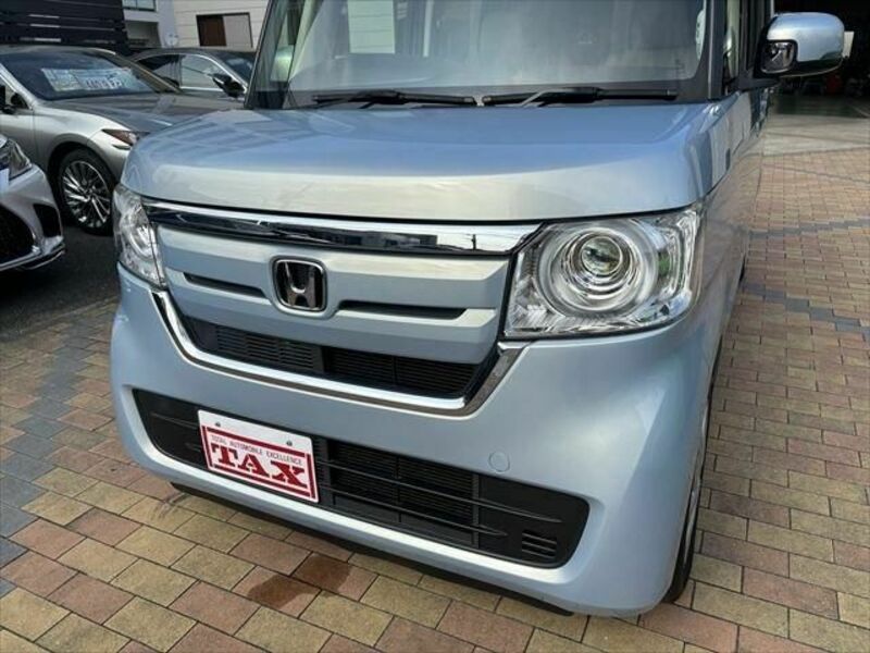N BOX