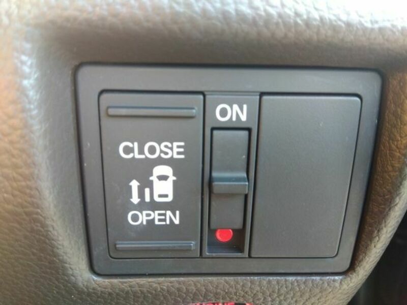 N BOX
