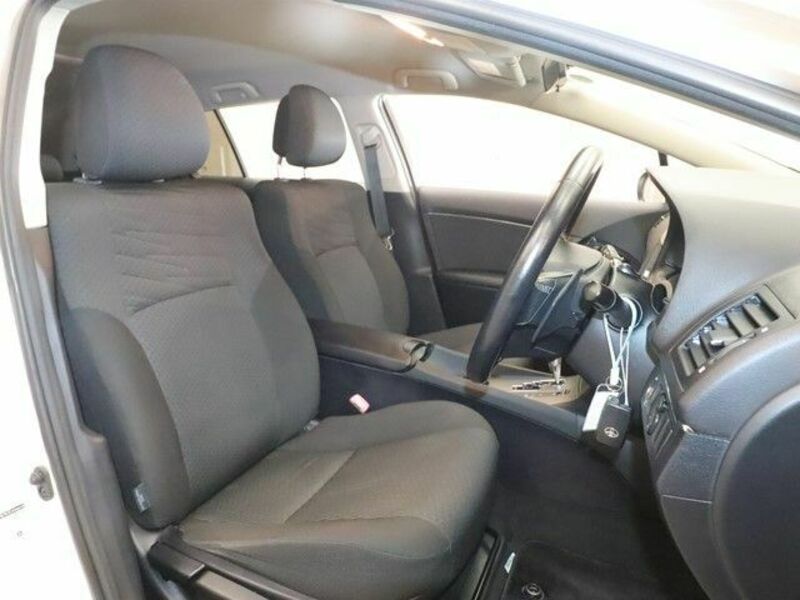 AVENSIS WAGON