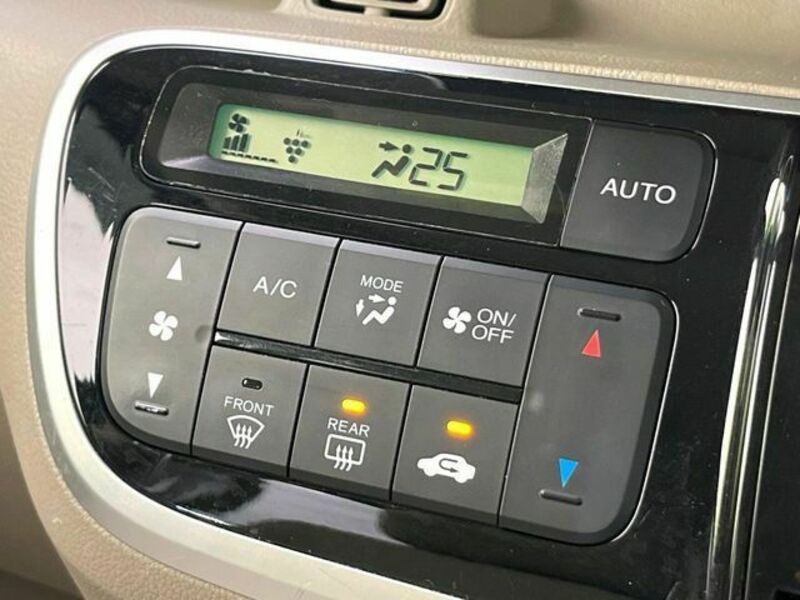 N BOX