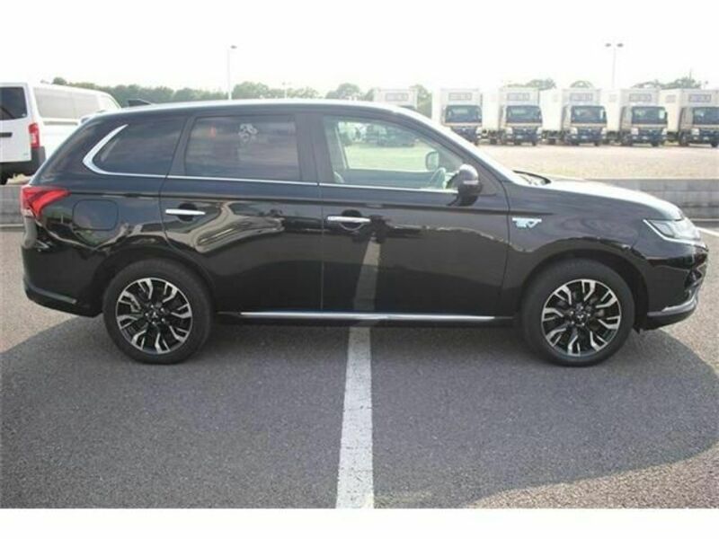 OUTLANDER PHEV