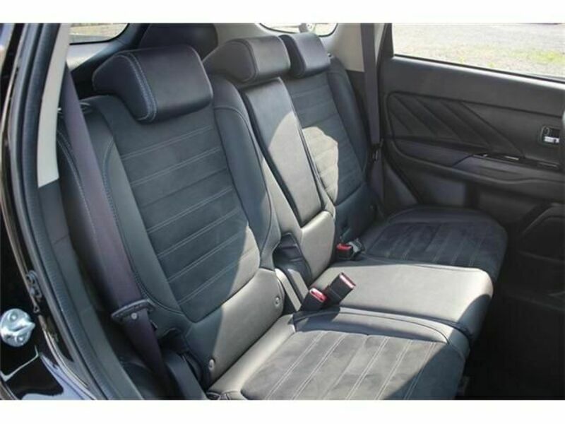 OUTLANDER PHEV
