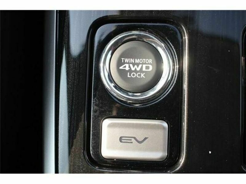 OUTLANDER PHEV