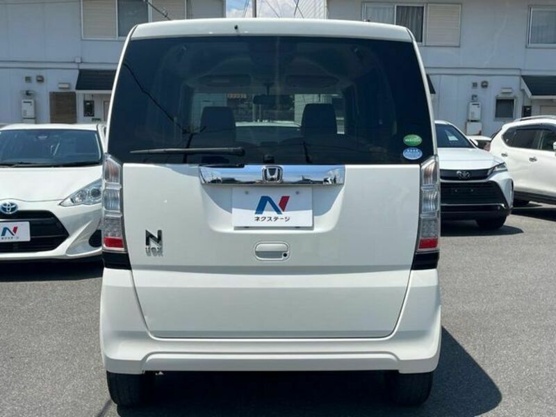 N BOX