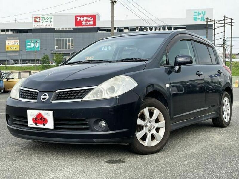 NISSAN TIIDA
