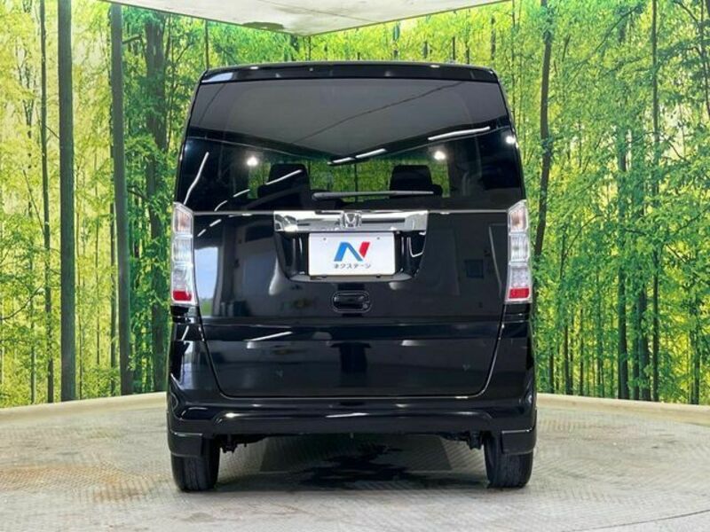 N BOX