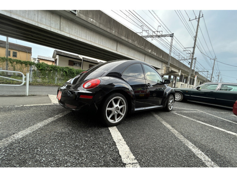 NEW BEETLE