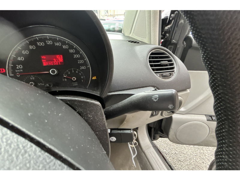 NEW BEETLE