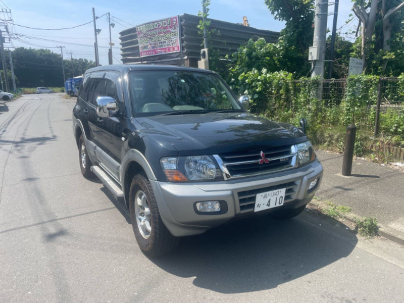 MITSUBISHI PAJERO
