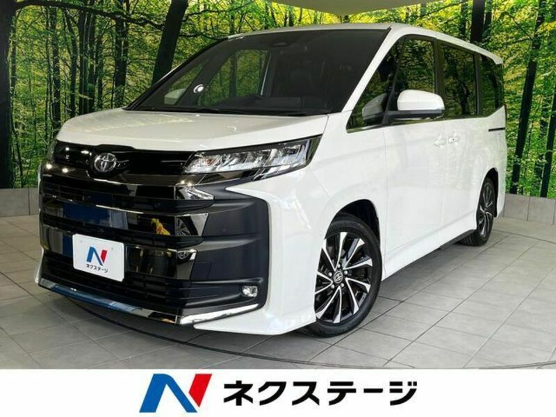TOYOTA NOAH