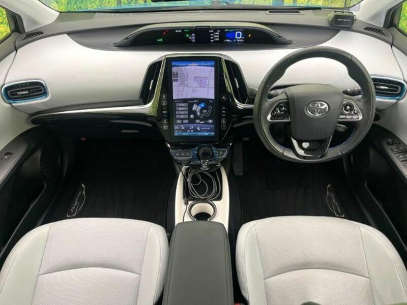 PRIUS PHV