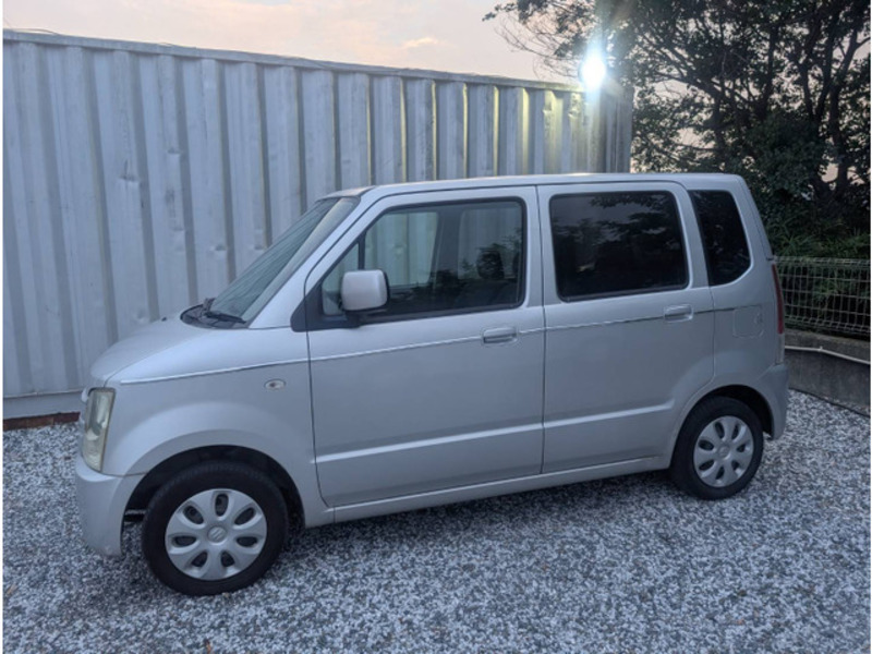 WAGON R