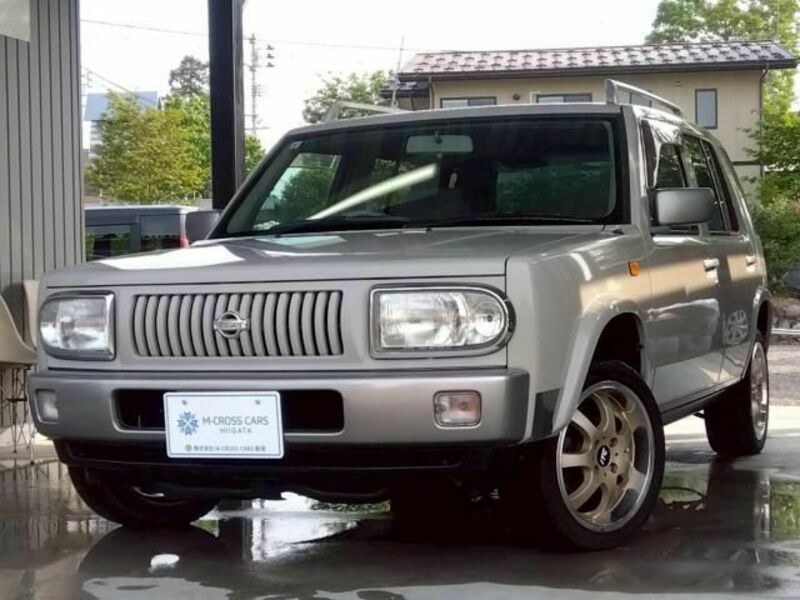 NISSAN RASHEEN
