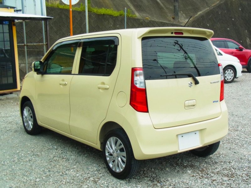 WAGON R