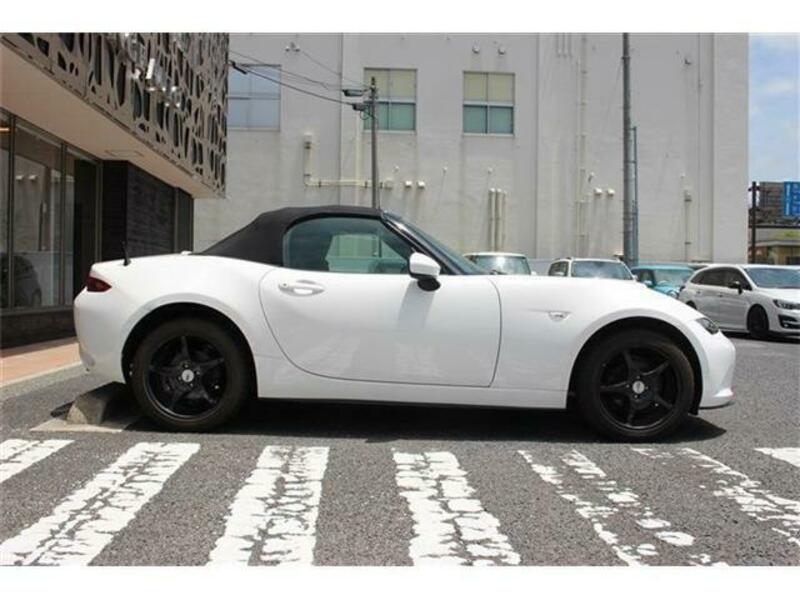 ROADSTER